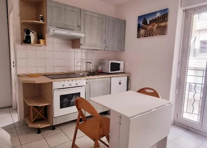Nice Studio With View Near Beach