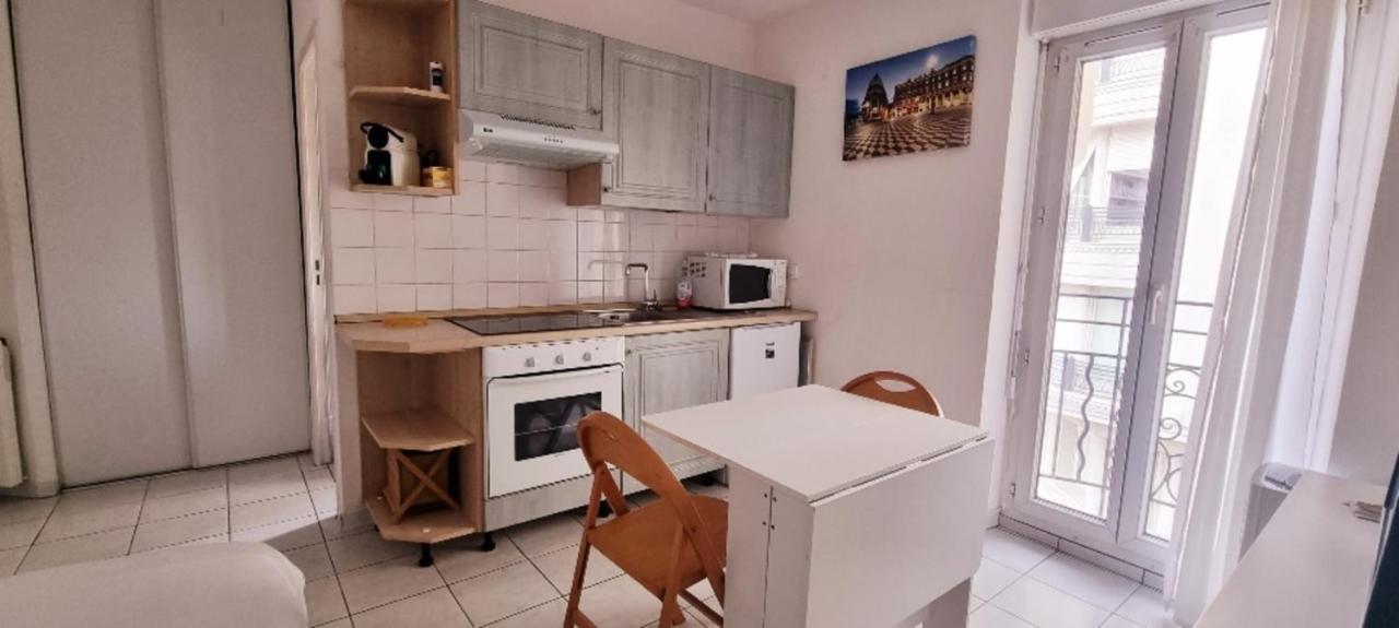 Appartement Beau Avec Vue Proche De La Florida